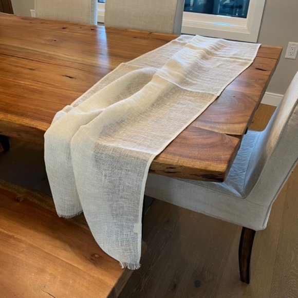 Linen Table Runner - Picture 3 of 6